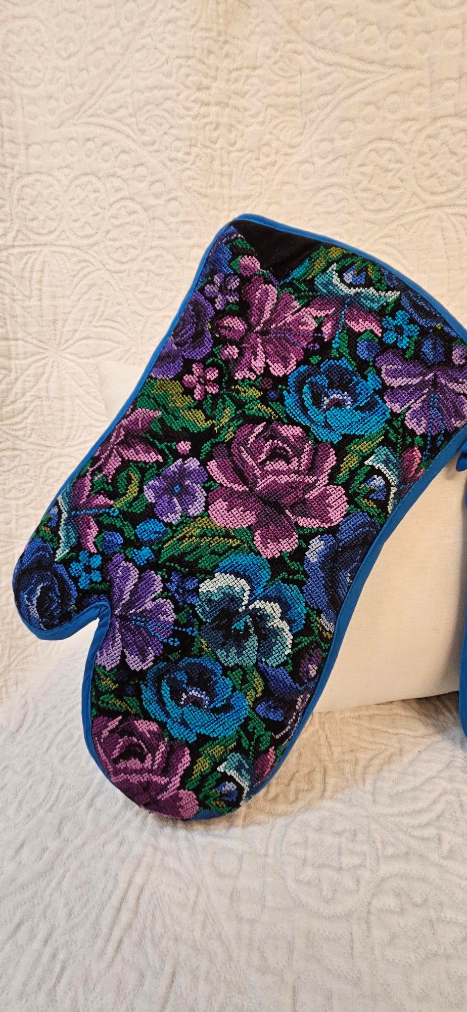 Mayan Oven Mitt & Potholder - Blue Floral