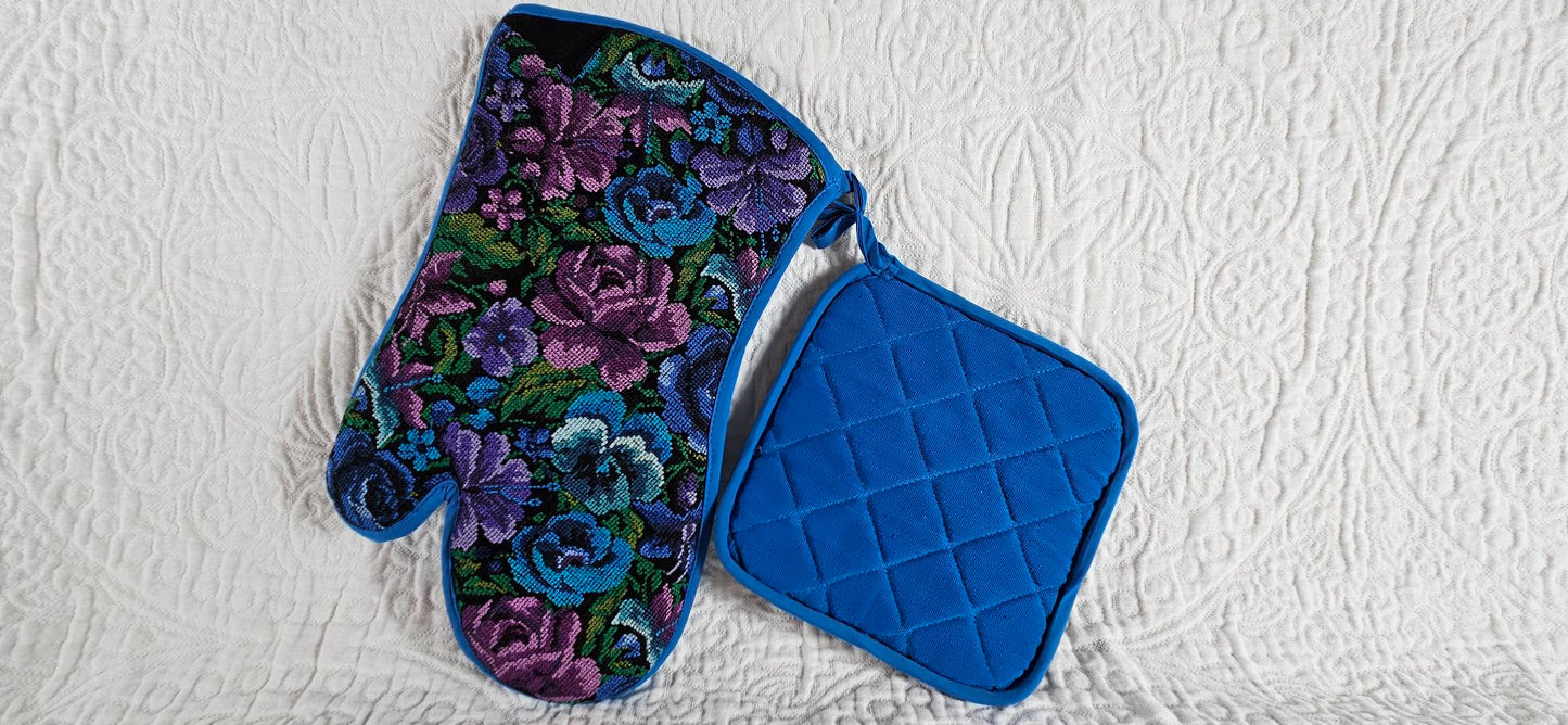 Mayan Oven Mitt & Potholder - Blue Floral